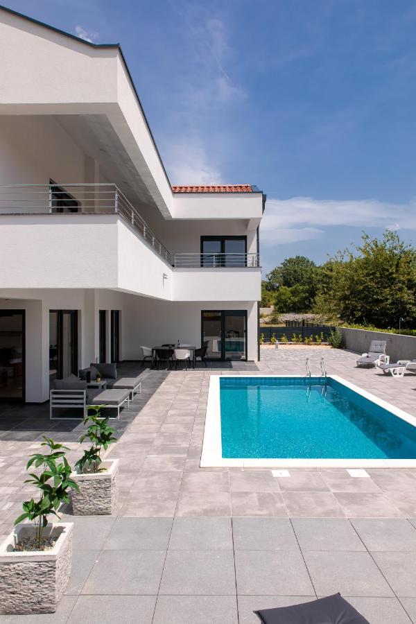 Villa Graefin Малинска Экстерьер фото