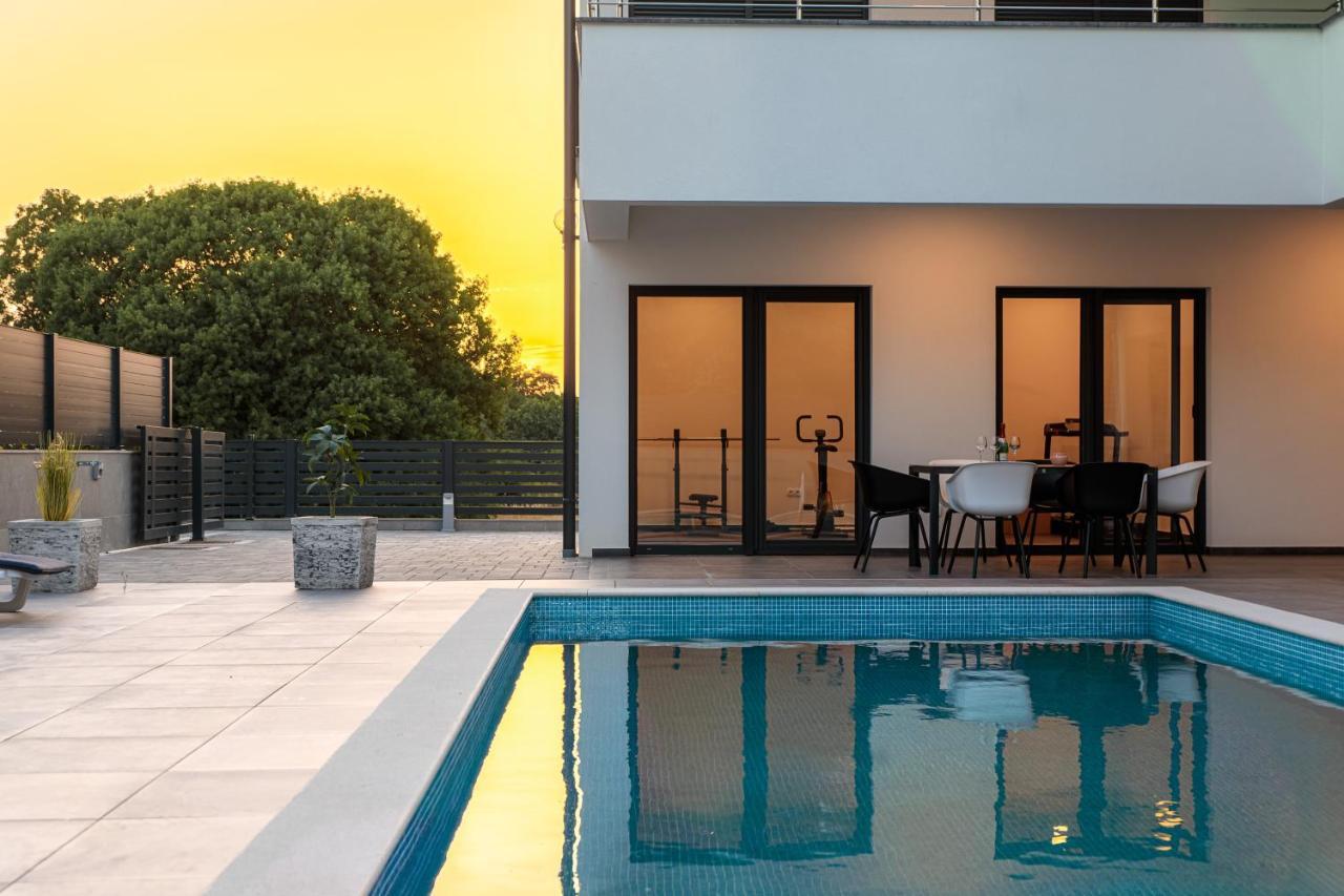 Villa Graefin Малинска Экстерьер фото